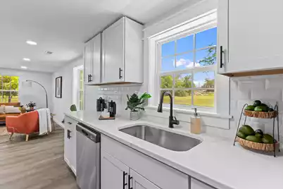 1915 Quitman Street, North Charleston, SC 29405 - Photo 11