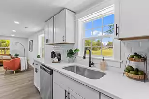 1915 Quitman St, North Charleston, SC 29405 - Photo 11