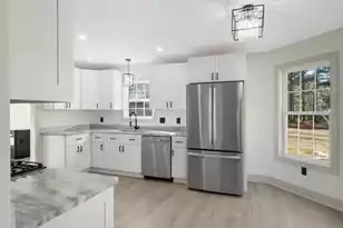 228 Dons Ln, Summerville, SC 29486 - Photo 3