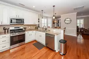 3548 Bagley Dr, Mount Pleasant, SC 29466 - Photo 7