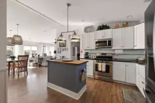 1109 Berkeley St, Hanahan, SC 29410 - Photo 5