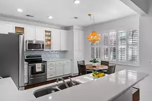 1330 Somersby Ln, Mount Pleasant, SC 29466 - Photo 5