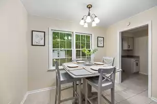 105 Spring St, Summerville, SC 29485 - Photo 9