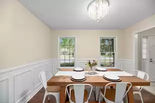 105 Spring St, Summerville, SC 29485 - Photo 5