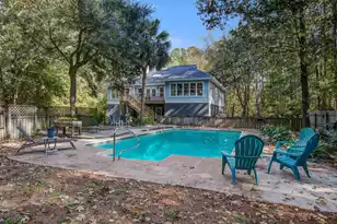 515 Commonwealth Rd, Mount Pleasant, SC 29466 - Photo 1