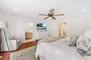 421 McCants Dr, Mount Pleasant, SC 29464 - Photo 17