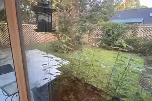 1120 Daffodil Ln, Mount Pleasant, SC 29464 - Photo 5