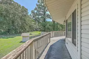 395 Summerset Ln, Summerville, SC 29483 - Photo 13