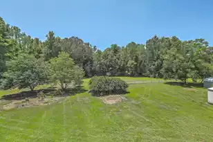 395 Summerset Ln, Summerville, SC 29483 - Photo 15