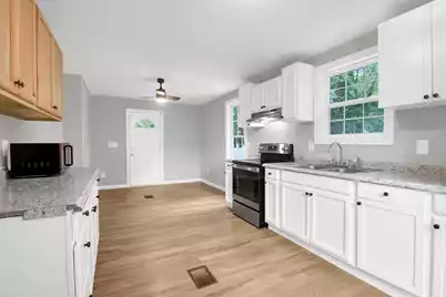 2662 Hull Street Street, North Charleston, SC 29405 - Photo 9