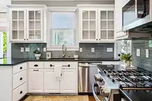 1337 Hidden Lakes Dr, Mount Pleasant, SC 29464 - Photo 17