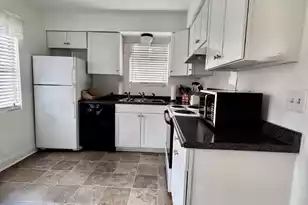890 Sea Gull Dr, Mount Pleasant, SC 29464 - Photo 5