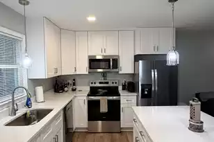 1038 Harbor View Rd, Charleston, SC 29412 - Photo 11