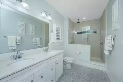 211 Hudson Avenue W, Folly Beach, SC 29439 - Photo 19