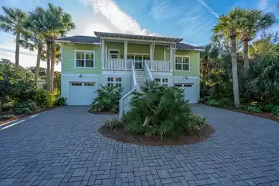 211 Hudson Avenue W, Folly Beach, SC 29439 - Photo 61