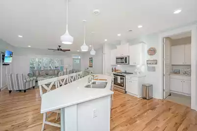 211 Hudson Avenue W, Folly Beach, SC 29439 - Photo 15