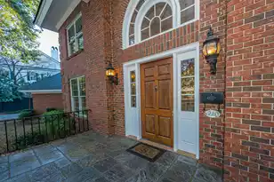 235 Country Club Ln, Charleston, SC 29412 - Photo 9