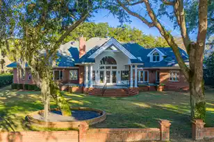 235 Country Club Ln, Charleston, SC 29412 - Photo 1