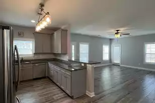 129 Pacolet St, Summerville, SC 29485 - Photo 5