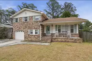 201 Pinewood Dr, Summerville, SC 29483 - Photo 1