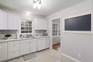 201 Pinewood Dr, Summerville, SC 29483 - Photo 5