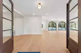 924 White Point Blvd, Charleston, SC 29412 - Photo 5