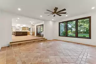 924 White Point Blvd, Charleston, SC 29412 - Photo 9