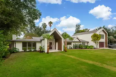 924 White Point Boulevard, Charleston, SC 29412 - Photo 1