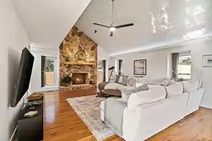 302 Santee Dr, Santee, SC 29142 - Photo 9