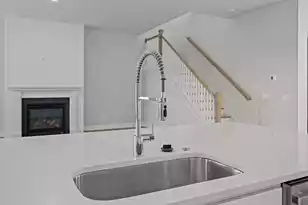 1010 Yucca St, Summerville, SC 29485 - Photo 9