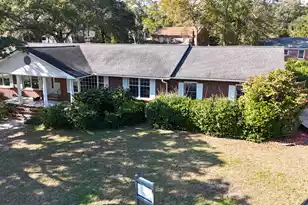 613 Noble Ln, Mount Pleasant, SC 29464 - Photo 15