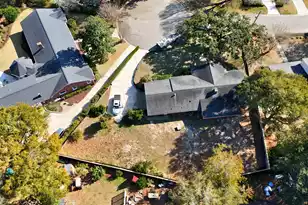 613 Noble Ln, Mount Pleasant, SC 29464 - Photo 17