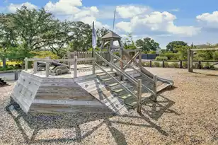 1543 Prince Edward St, Mount Pleasant, SC 29466 - Photo 83