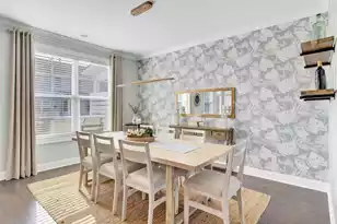 1543 Prince Edward St, Mount Pleasant, SC 29466 - Photo 17