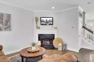 1543 Prince Edward St, Mount Pleasant, SC 29466 - Photo 11