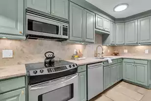 259 Bay Street E, Charleston, SC 29401 - Photo 11