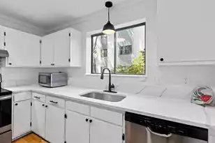 1141 Shadow Lake Cir, Mount Pleasant, SC 29464 - Photo 11