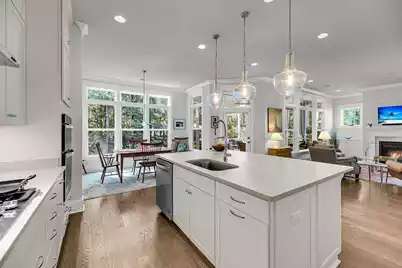 1056 Lyle Way, Mount Pleasant, SC 29466 - Photo 23