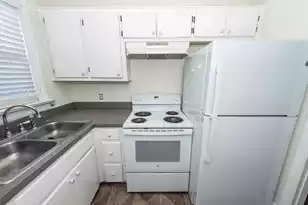 34 Amherst St, Charleston, SC 29403 - Photo 9