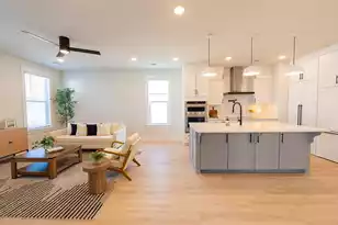 676 Blueway Ave, Summerville, SC 29486 - Photo 7