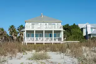 811 Ashley Ave W, Folly Beach, SC 29439 - Photo 43