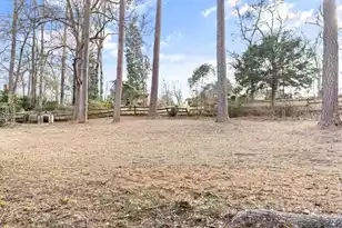 204 Brook Dr, Saint Matthews, SC 29135 - Photo 7