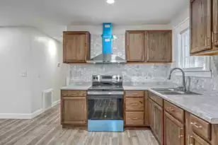 825 1st St, Orangeburg, SC 29115 - Photo 3