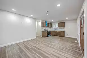 825 1st St, Orangeburg, SC 29115 - Photo 9