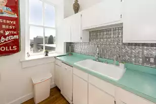 350 King St, Charleston, SC 29401 - Photo 9