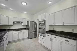 2470 Shadowcreek Ct, North Charleston, SC 29406 - Photo 9