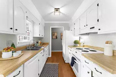 302 Chessington Circle, Summerville, SC 29485 - Photo 5