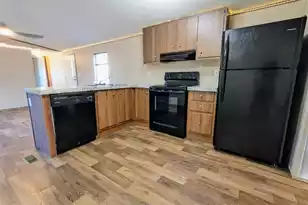 399 Railroad Ave S, Ridgeville, SC 29472 - Photo 7