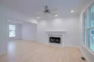 180 Oak Point Landing Dr, Mount Pleasant, SC 29464 - Photo 39