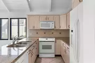 908 Sealoft Villa Dr, Seabrook Island, SC 29455 - Photo 17